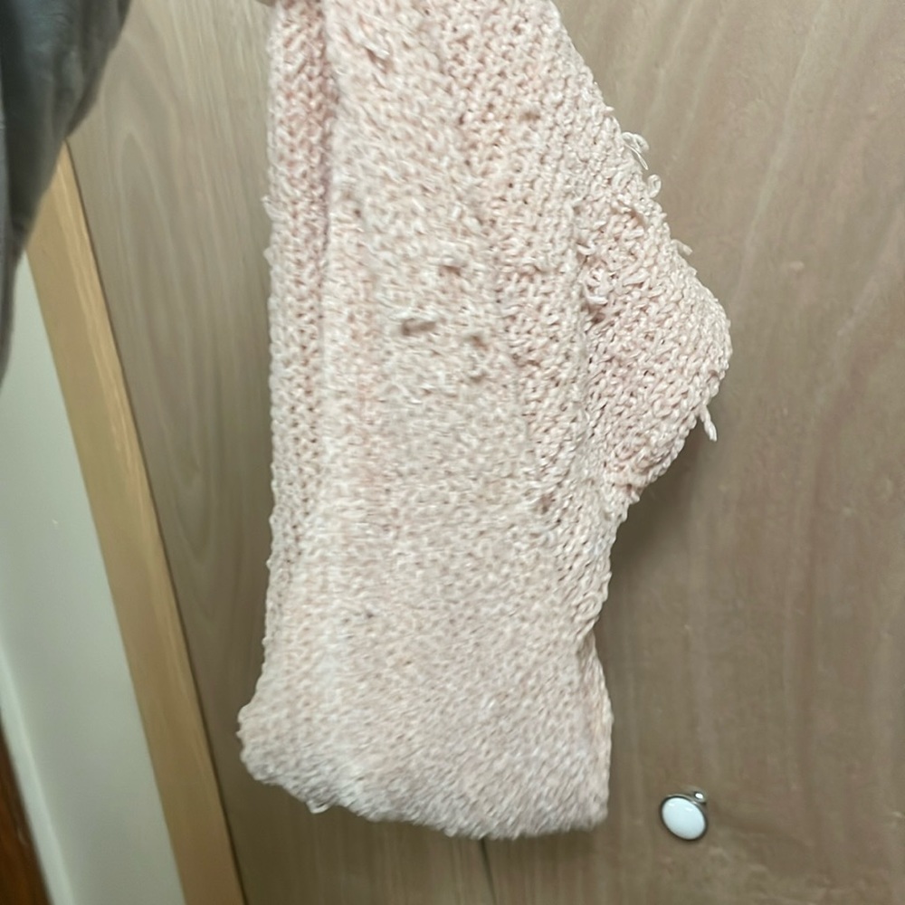 Pink Carrie Underwood scarf